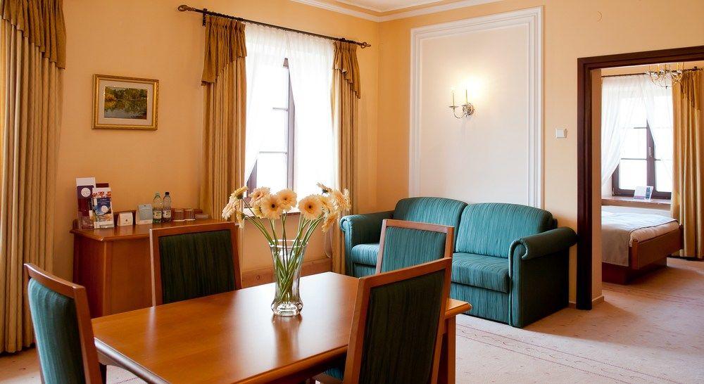 Hotel Zamojski Zamosc  Luaran gambar