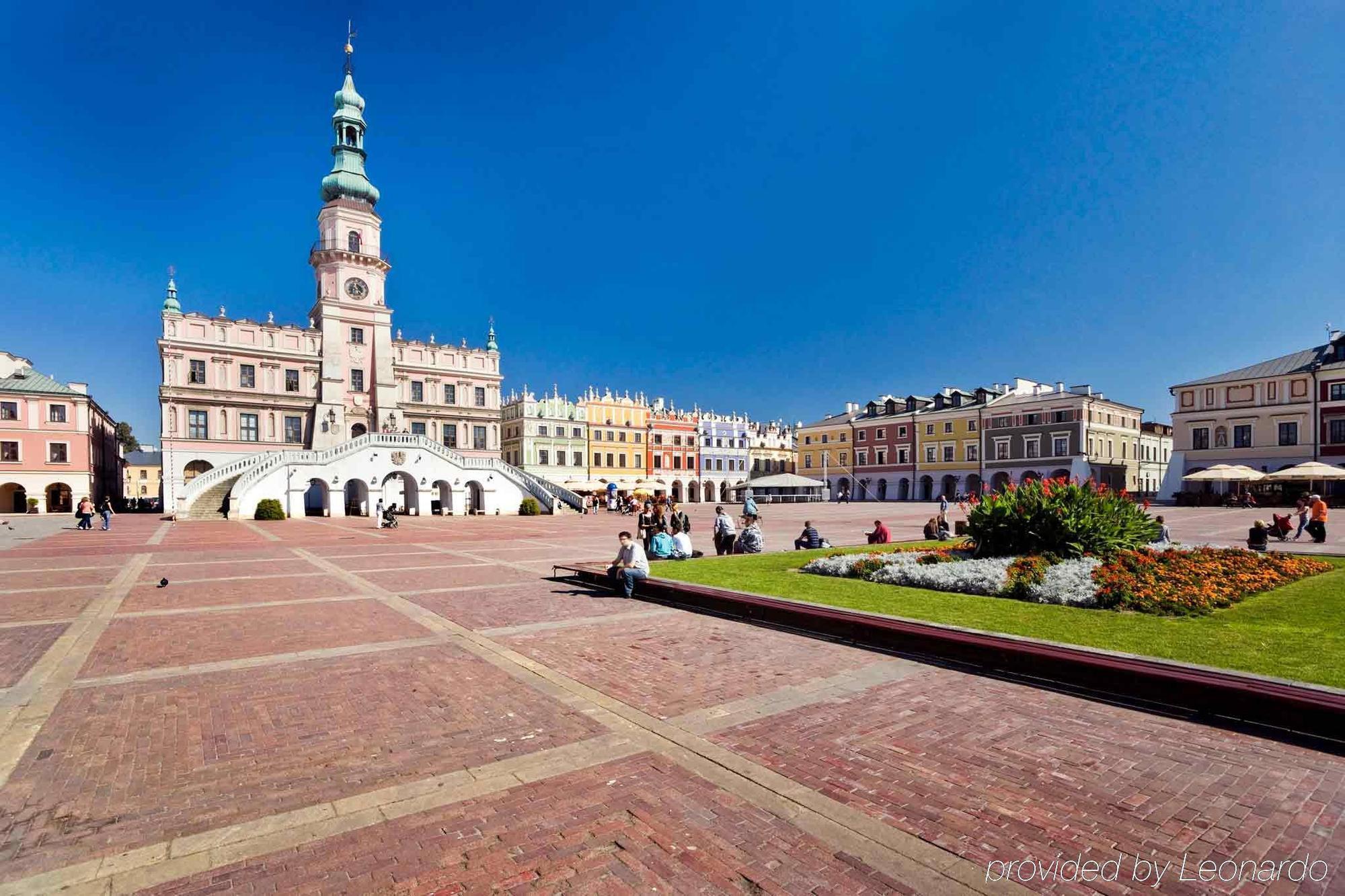 Hotel Zamojski Zamosc  Luaran gambar