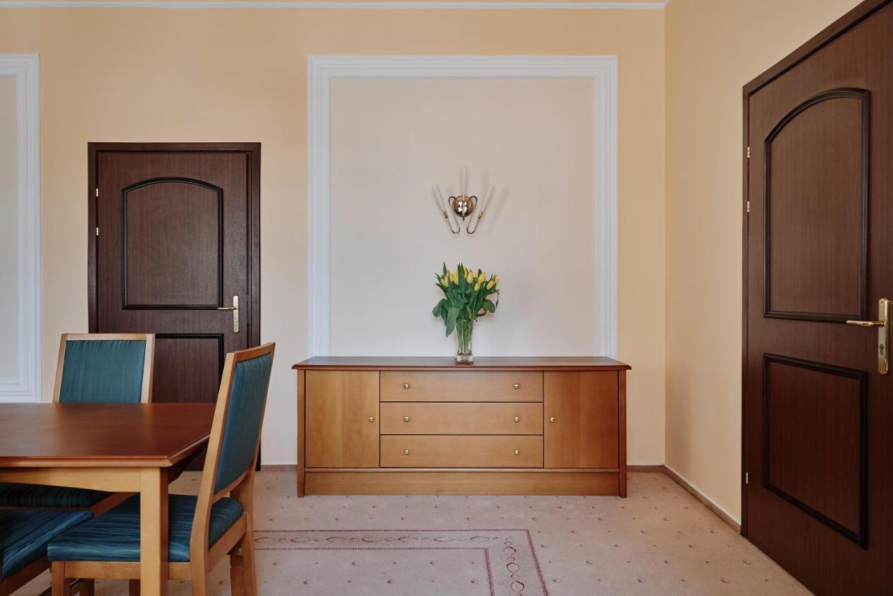 Hotel Zamojski Zamosc  Luaran gambar