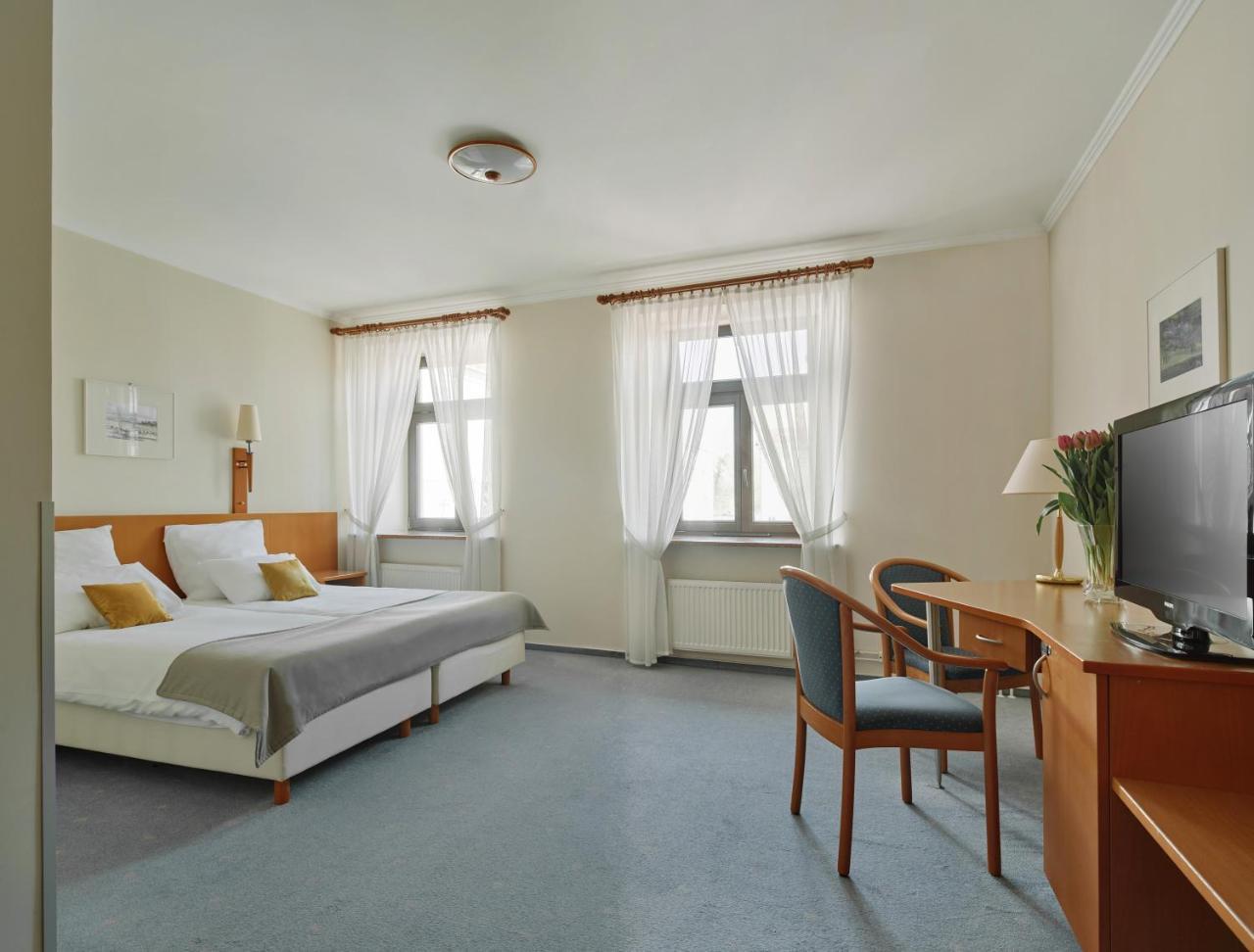 Hotel Zamojski Zamosc  Luaran gambar