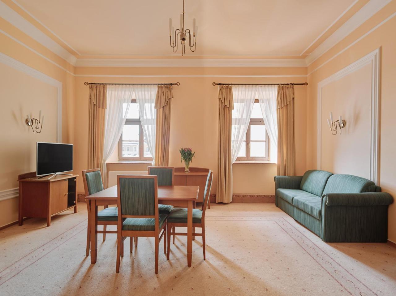 Hotel Zamojski Zamosc  Luaran gambar